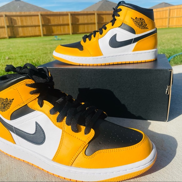 Air Jordan 1 Mid - Picture 8 of 8